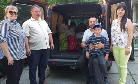 До Дня захисника України Кіцманські волонтери готують чергову гуманітарну допомогу нашим воїнам