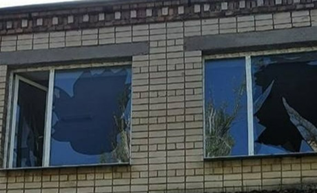 На Херсонщині російські терористи атакували критичну інфраструктуру та житлові квартали