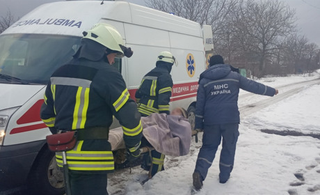 В Попасній рятувальники визволили з-під завалу чоловіка