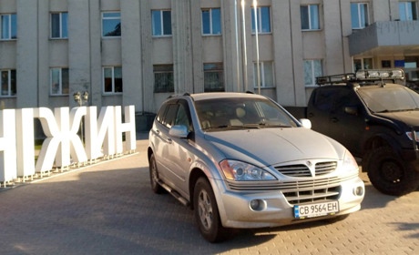 Найкраще вітання ЗСУ - автівки на передову