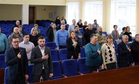 У Звягелі депутати спрямували бюджетні кошти на потреби ЗСУ: подробиці