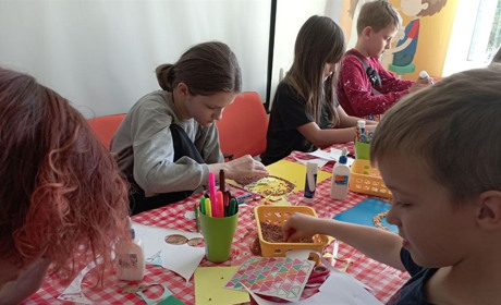 Освітні хаби для дітей з Торецької громади запрошують на розвивальні заняття у Києві та Дніпрі