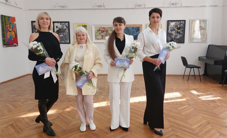 Свої творчі пошуки представили у краєзнавчому музеї викладачі Шосткинської ДШМ
