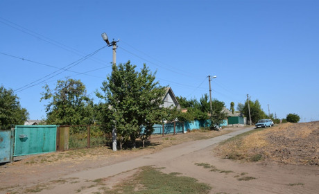 На околиці Золотоноші освітили перехід від залізничного вокзалу до житлового масиву
