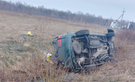 У Сарненському районі п’яний водій перекинувся в кювет
