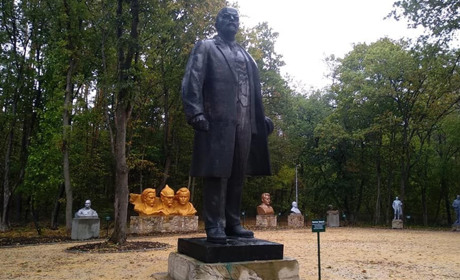 "Машиною часу" подорожуємо до музею епохи тоталітаризму на Путивльщині