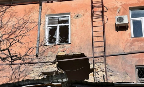 Ворог обстріляв 33 населені пункти Херсонщини: 6 поранених, пошкоджені 23 об'єкти