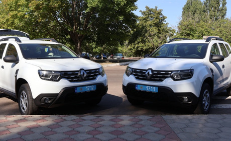 Автопарк южноукраїнських поліцейських поповнився двома автівками