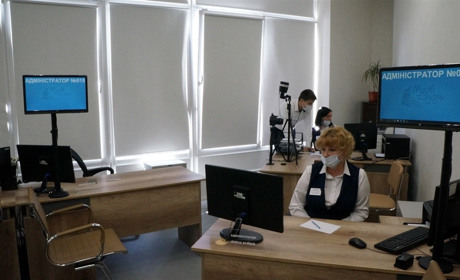 Новые стандарты админуслуг - 10 минут на одного клиента