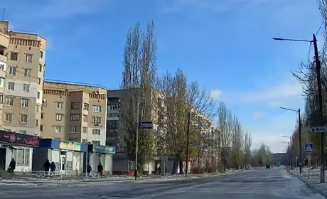 У Новій Каховці затоплює квартири від зірваних труб опалення