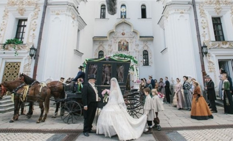 Складаємо пазли і дивимося атмосферні фото із популярного українського серіалу "Кріпосна"