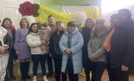 Багатодітних матерів Есманьської громади привітали з Міжнародним жіночим днем