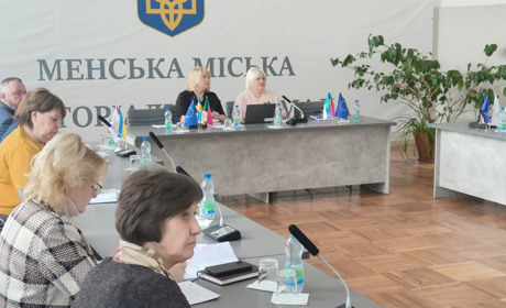 Освітяни Корюківського та Новгород-Сіверського районів зібрались у Мені на нараду. Про що говорили
