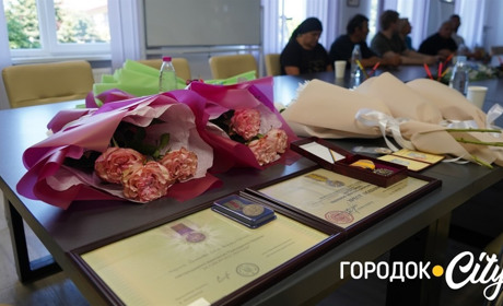 Рідним двох полеглих захисників у Городку вручили посмертні нагороди