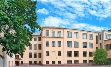 Два ліцеї та три гімназії Дрогобича досі без опалення: як це пояснюють у відділі освіти