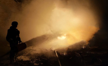 Масовані удари по Чернігівщині: знеструмлено сотні сіл, поранена жінка