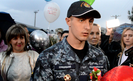 2019 був роком повернення з полону моряка зі Сватового: він повернувся додому через дев’ять місяців
