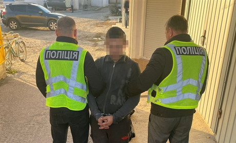 Знайшли молодика, який у жовтні "замінував" міську раду у Звягелі — йому загрожує ув’язнення