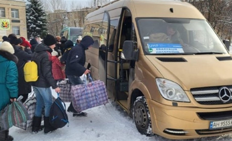 Як переселенцям з Торецька знайти безкоштовний прихисток у західних областях України. Контакти