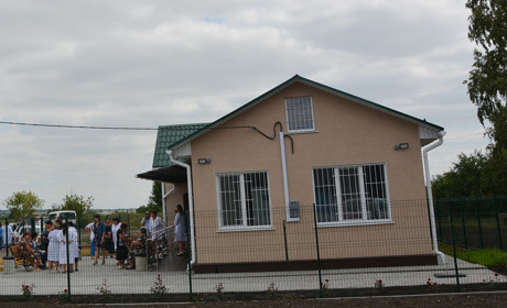 У Покровському районі відкрили новозбудовані фельдшерські пункти 