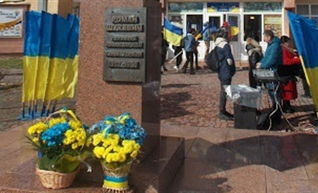 Начальниця управління культури прокоментувала закупівлю квітів: "Ми гроші не відмиваємо"