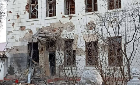 У Новій Каховці від обстрілів пошкоджені будівлі картинної галереї і музею міста