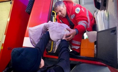 На пожежній машині у пологовий. Медики прийняли пологи у мешканки Сергіївки вдома