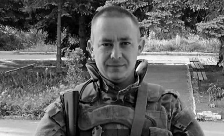 Захисника Владислава Ємельяненка, який давав вогню окупантам на Донеччині, провели в останню путь