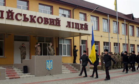 Двічі релокований Луганський військовий ліцей готується до 30-річчя. Чим живе заклад сьогодні