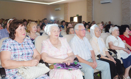 У Покровську вітали медиків регіону