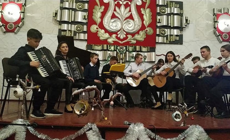 У Білопіллі збирали кошти на лікування хворій дівчинці