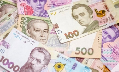 Уряд скасовує виплати деяким категоріям ВПО: хто не отримуватиме гроші з 1 серпня