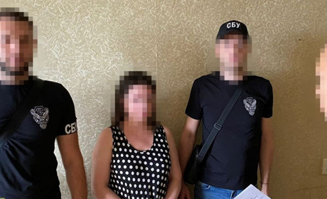 СБУ затримала посадовицю Херсонського суду, яка під час окупації міста працювала на рф
