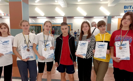 Червоноградські плавці успішно виступили на Чемпіонаті області з плавання