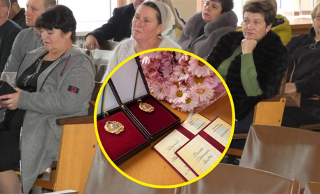 Почесне звання за материнську любов: жінок із Берестинщини нагородили державними відзнаками