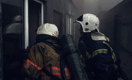 У Клишках вогнеборці врятували житловий будинок від вогню, що спалахнув у літній кухні