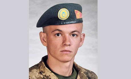 Залишив цивільне життя, щоб захищати України: Пам'яті Героя Сергія Патлатюка з Копайгорода