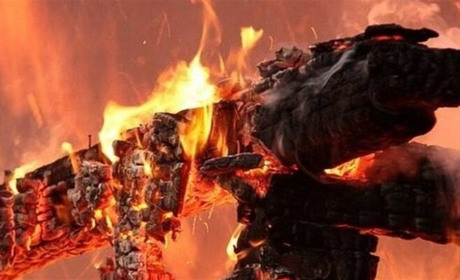 Внаслідок пожежі у Великій Снітинці загинула жінка. Чоловік отримав опіки