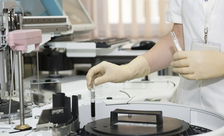 На Луганщині COVID-19 підтвердився ще у однієї людини. В Україні за добу хворобу виявили у 339 людей