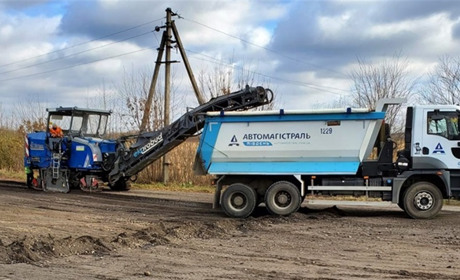 Кільцеву розв’язку споруджують на перетині автомобільних доріг у північній частині міста Жовква