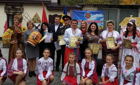 Козацьке коло, або мистецтво толокувати по-нижньосірогозьки представили в Херсоні
