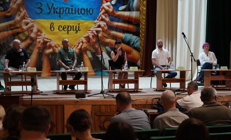 У Городку відбулися ветеранські слухання: про що говорили захисники