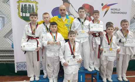 Старокостянтинівські тхеквондисти тріумфували на чемпіонаті!