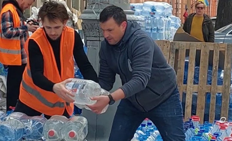 12 жовтня жителям Торецької громади видають гуманітарну допомогу. Що саме