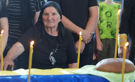 9 місяців марних надій. У Лісогірці попрощалися з сержантом Віктором Лабою