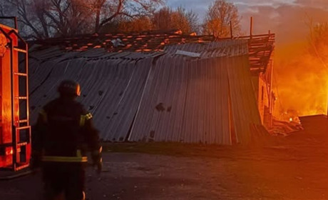 Обстріли Чернігівщини: дрони знищили агропідприємства та спричинили пожежі
