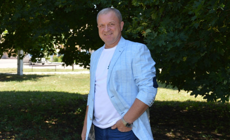 Мер Сватового як кандидат в нардепи запросив своїх опонентів на дебати. Де і коли вони відбудуться