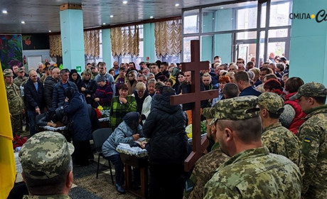 Загинули захищаючи Україну: Сміла прощалася з двома героями. Відео