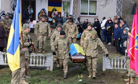 Героя Андрія Дороша, який 10 років прожив на Переяславщині, поховали в рідному селі на Житомирщині