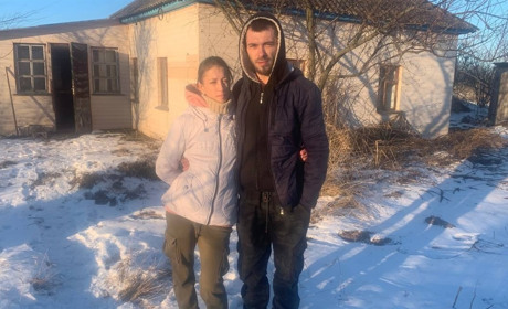 Добрі люди прихистили родину погорільців із Вінинців, втративши все, вони потребують допомоги